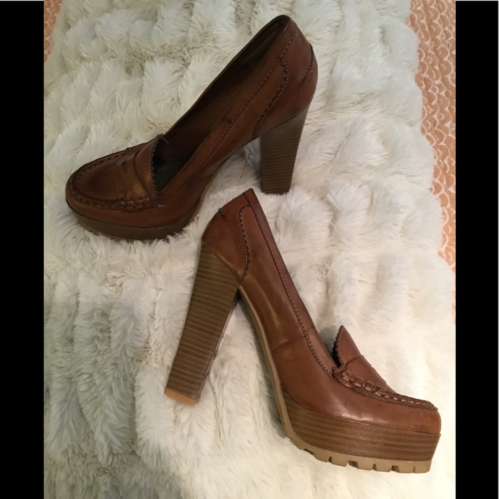 Brown stacked high heel Mia penny loafer size 7 M